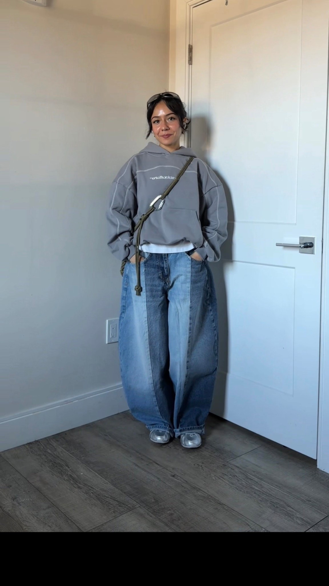 Hoodie and bag are on ShopMy :) 
Hoodie is in XS and jeans are size 24! 

#LTKPetite #LTKootd #LTKSeasonal