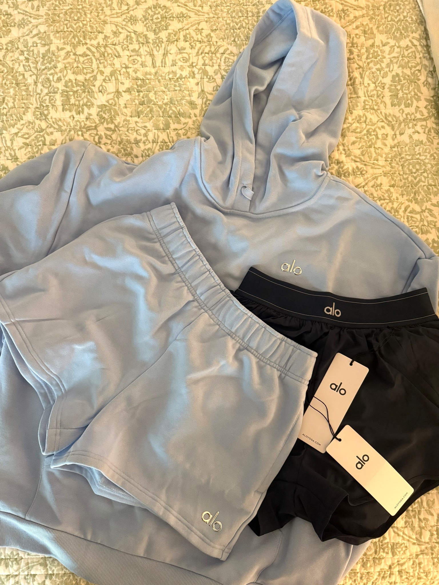 Alo Yoga order 👏🏼🩵 #aloyoga #alo #matchpoint 

#LTKShoeCrush #LTKHome #LTKActive