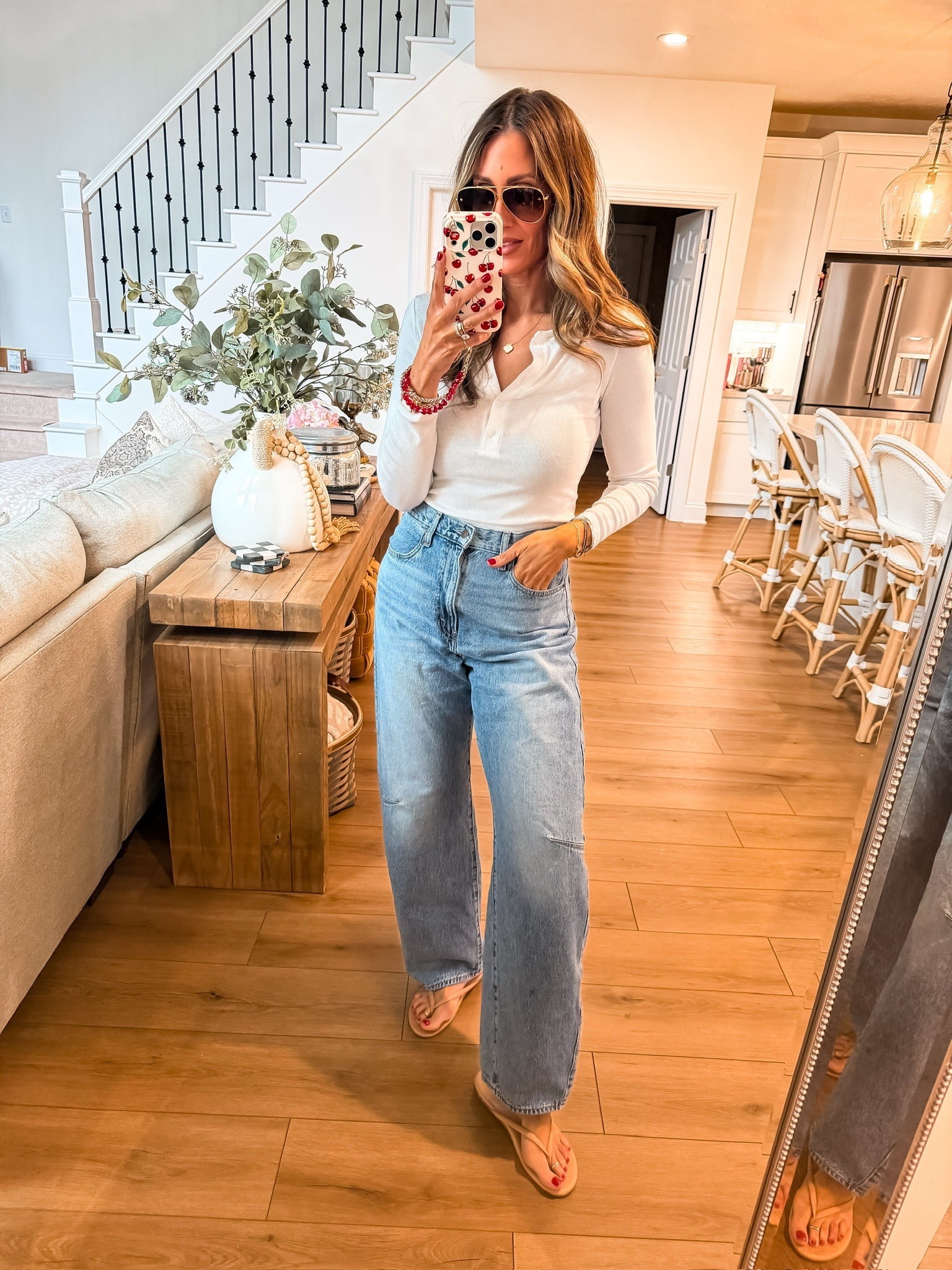 Effortless spring outfit with the Levi's cinch barrel jeans! Busy mom outfit, school drop off outfit, carpool lane outfit, casual denim look, themominstyle 

#LTKootd #LTKSeasonal #LTKTravel