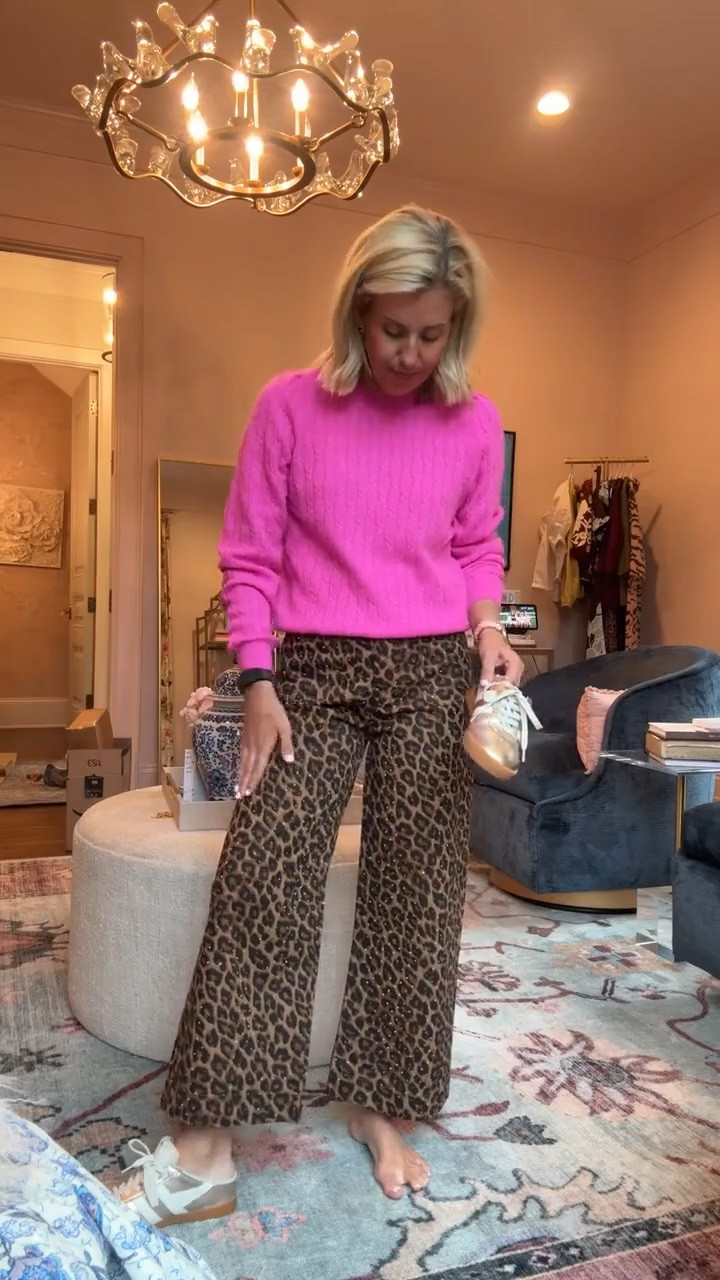 Pink and leopard will always be a yes! 
Sweater - xs
Pants - small
Sneakers - 8 tts

#LTKdayinmylife #LTKootd #LTKmomlife