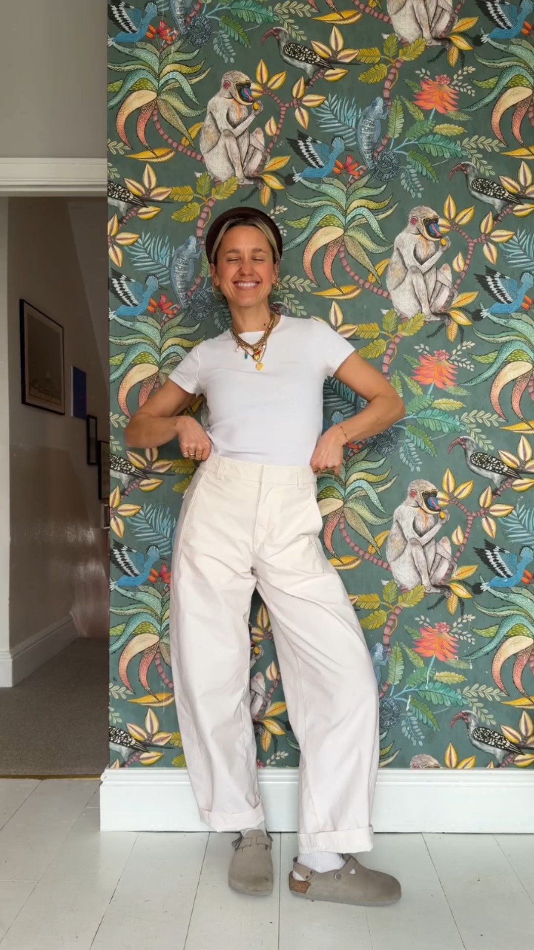 Same Uniqlo barrel leg trousers x
5 different outfits 🫶🏼 

Which is your fave? 

Uniqlo barrel leg, outfit inspo, casual outfits 

ad(includes pr/current partners)