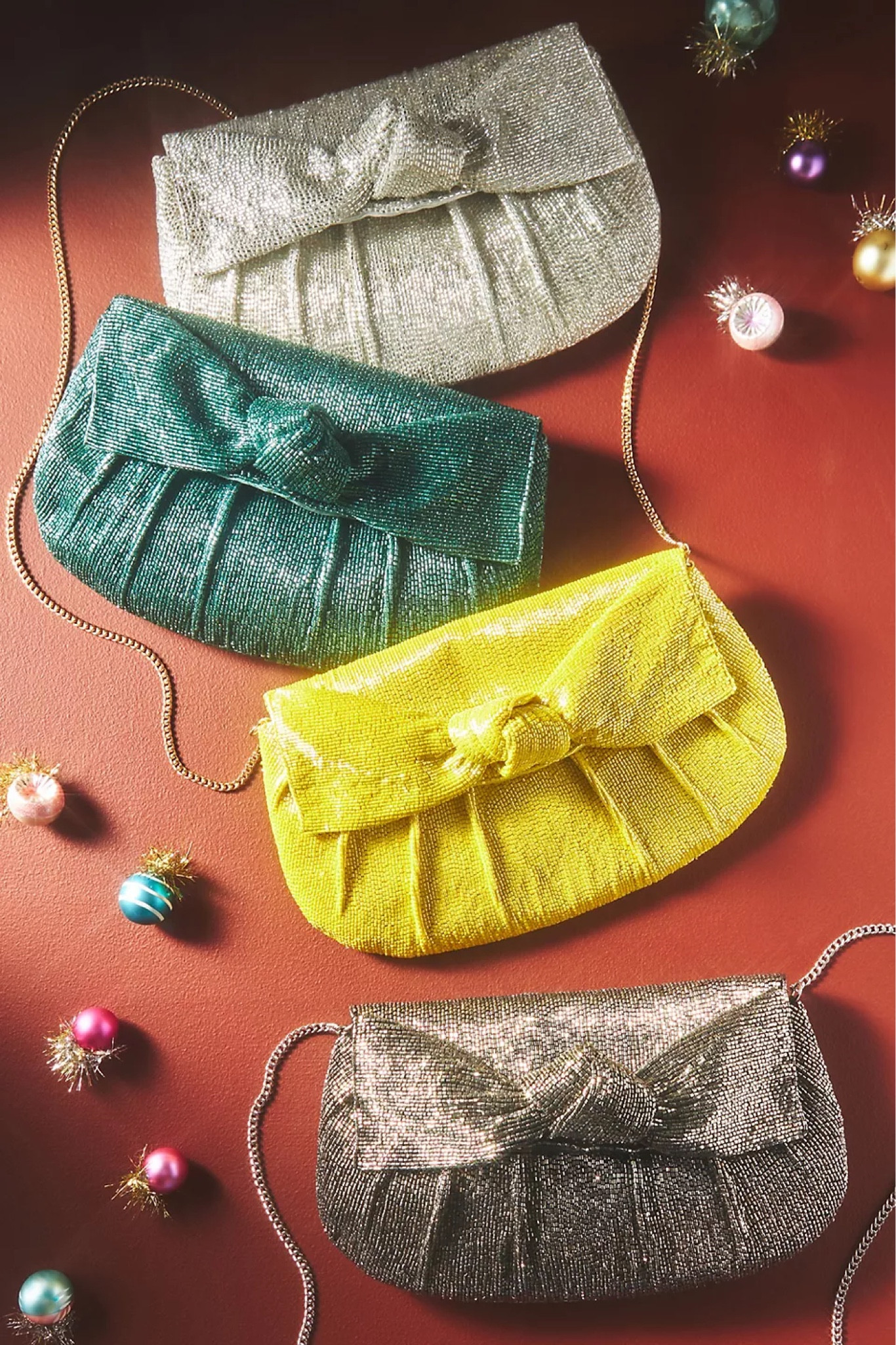 Holiday party clutches! 


#LTKItBag #LTKParties #LTKWedding