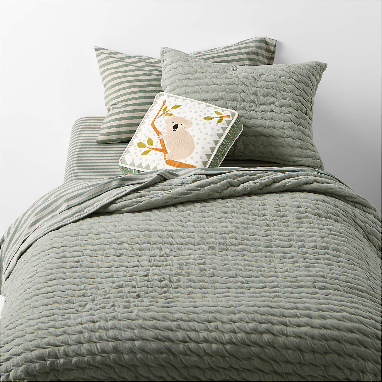 Comfy Tee Verte Green Matelasse 100% Organic Cotton Jersey Kids Twin Quilt + Reviews | Crate & Ki... | Crate & Barrel