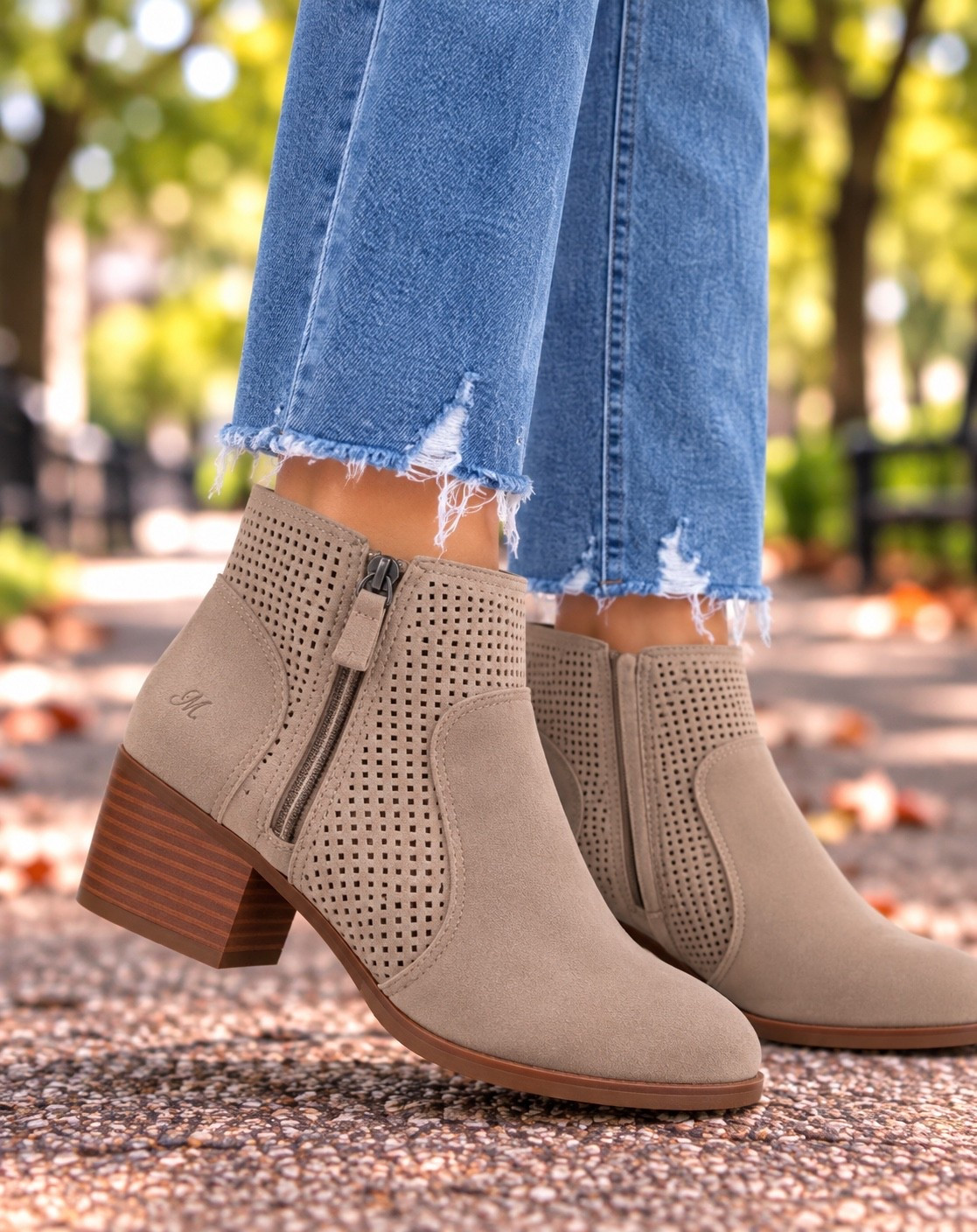 50% OFF the Johnston & Murphy Double Zip Bootie!! 

Perfect time for Booties ongoing Sale as Fall is just getting started.

#LTKgrwm #LTKootd #LTKSaleAlert