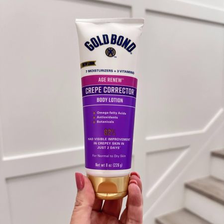 ❓ Anyone else wanting to try to improve those fine, thin wrinkles in their skin?  The viral Gold Bond Crepe Corrector is on back on sale 👇! There are a lot of pricey products out there, but this one is great and I repeatedly hear great things about this one anytime people ask about neck and chest wrinkles and crepiness - anyone use it? (#ad)

#LTKSaleAlert #LTKFindsUnder50 #LTKBeauty