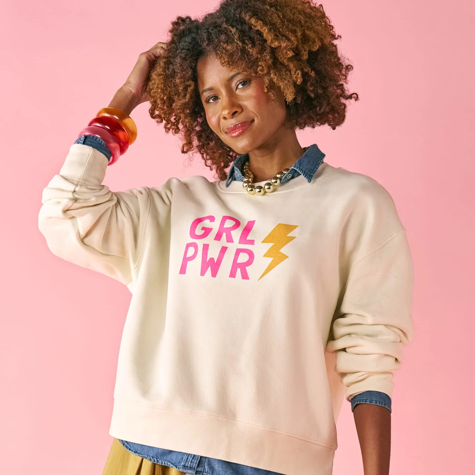 Renee Sweatshirt Grl Pwr In Natural | INK+ALLOY