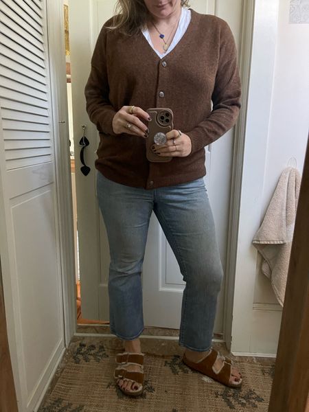 70 degrees in September means cardigan, cropped jeans & shearling Birks! Brown cardigan sweater on sale at Madewell (25-30% off for Insiders, Stars & Icons). 

Birkenstocks, Fall outfits, jeans, denim, mom outfit

#LTKstyletip #LTKSale #LTKover40