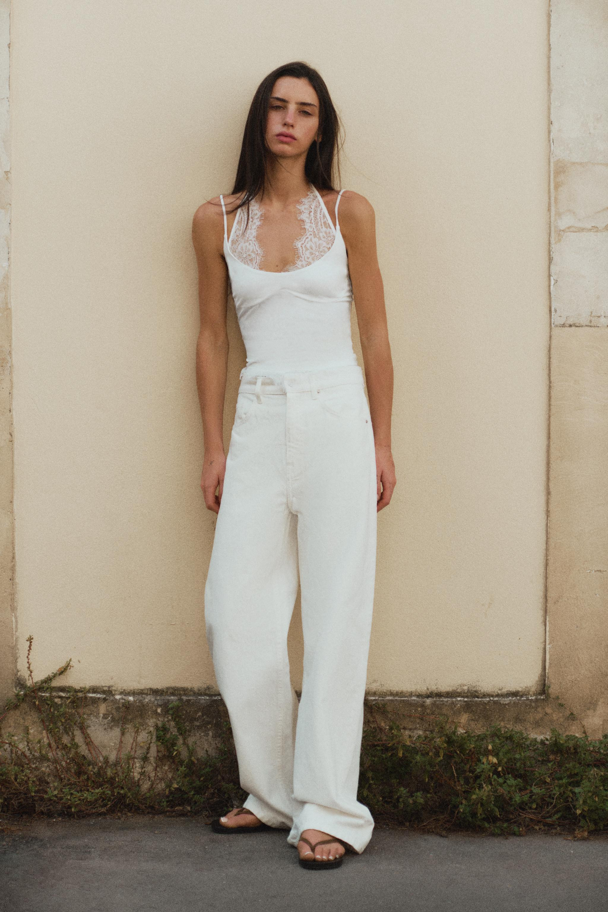 Model height: 178 cmTop made from stretchy fabric. Featuring a combined neckline and thin straps ... | Zara UK