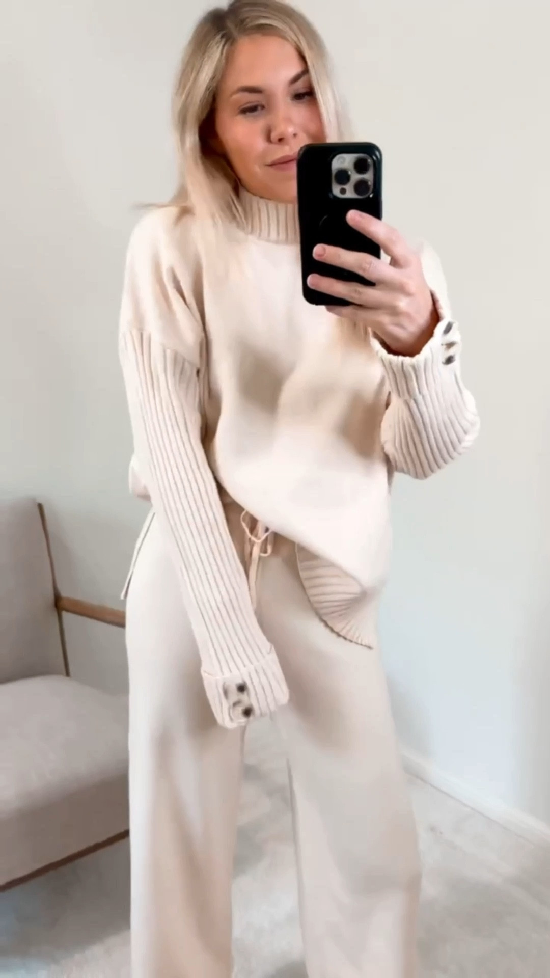 Amazon matching set
Amazon loungewear 
Ugg
Platform Ugg 

#LTKFindsUnder50 #LTKSeasonal