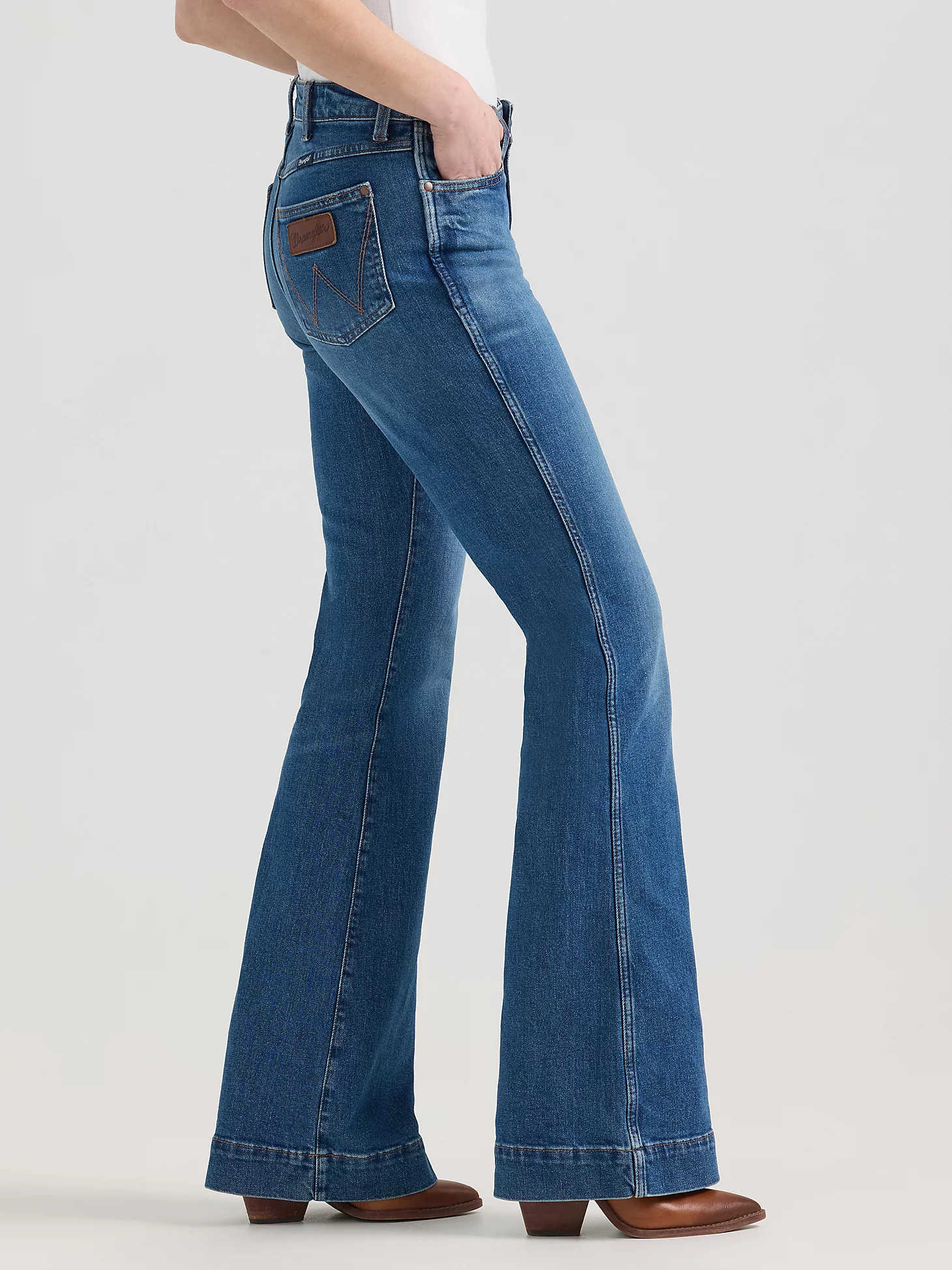 Womens Retro Bailey High Rise Trouser Jean:Bessie:28:32 | Wrangler