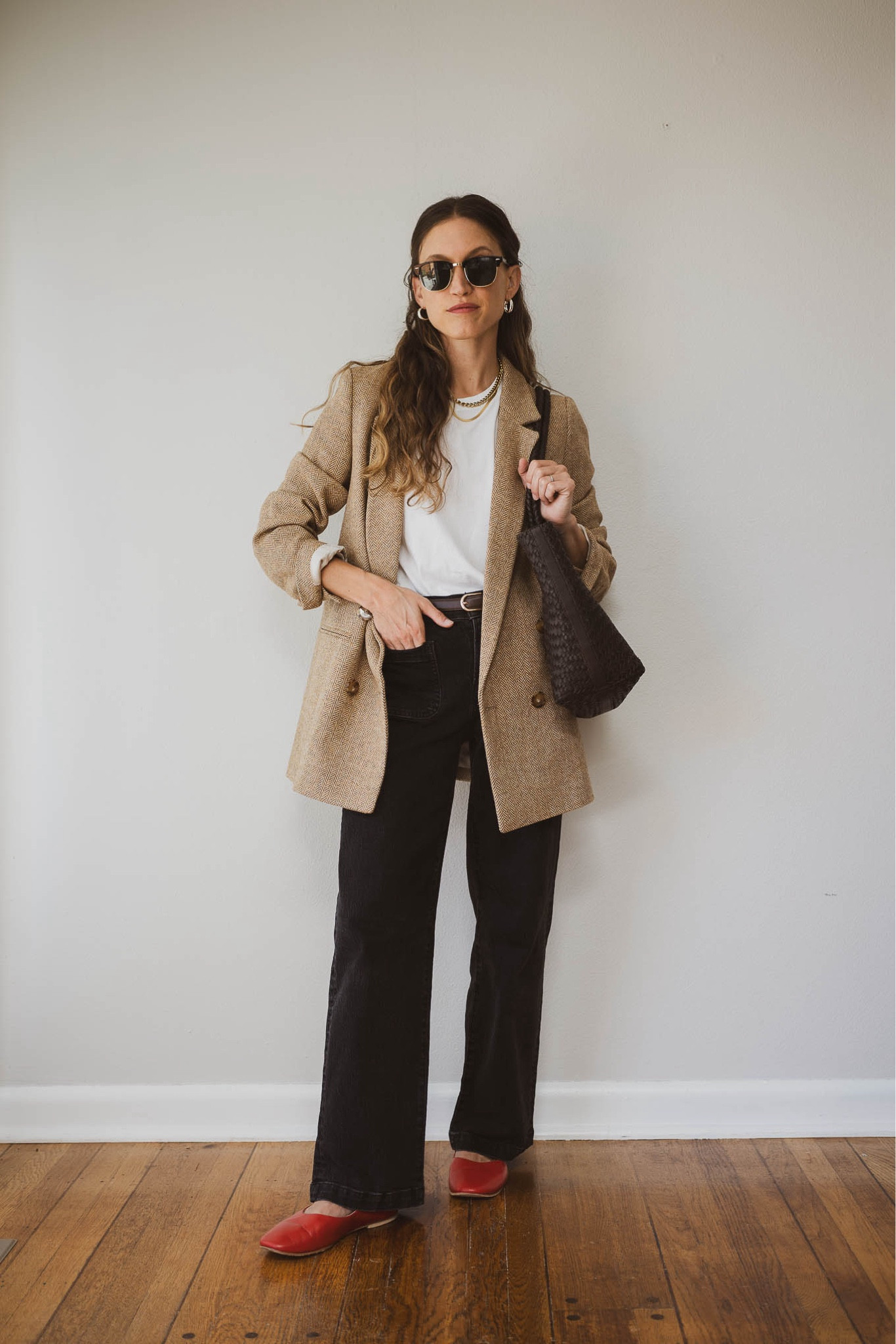 Fall Capsule: Day Nine 🍂

Sèzane tee, S, I sized up for a looser fit. Sèzane blazer sold out, similar linked. Madewell Jeans, 24, I took my smaller size. Frēda Salvador flats, STITCHANDSALT15 for 15% off. Madewell bag. Quince sunglasses. Parker Necklace, Kate Herringbone Necklace, and Silver Chunky Hoops from Sela Designs, ASHLEYROHR10 for 10% off  

#LTKSeasonal #LTKSaleAlert #LTKOver40