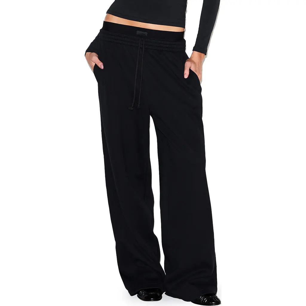 SKIMS Cotton Blend Fleece Exposed Boxer Pants in Onyx at Nordstrom, Size Small | Nordstrom