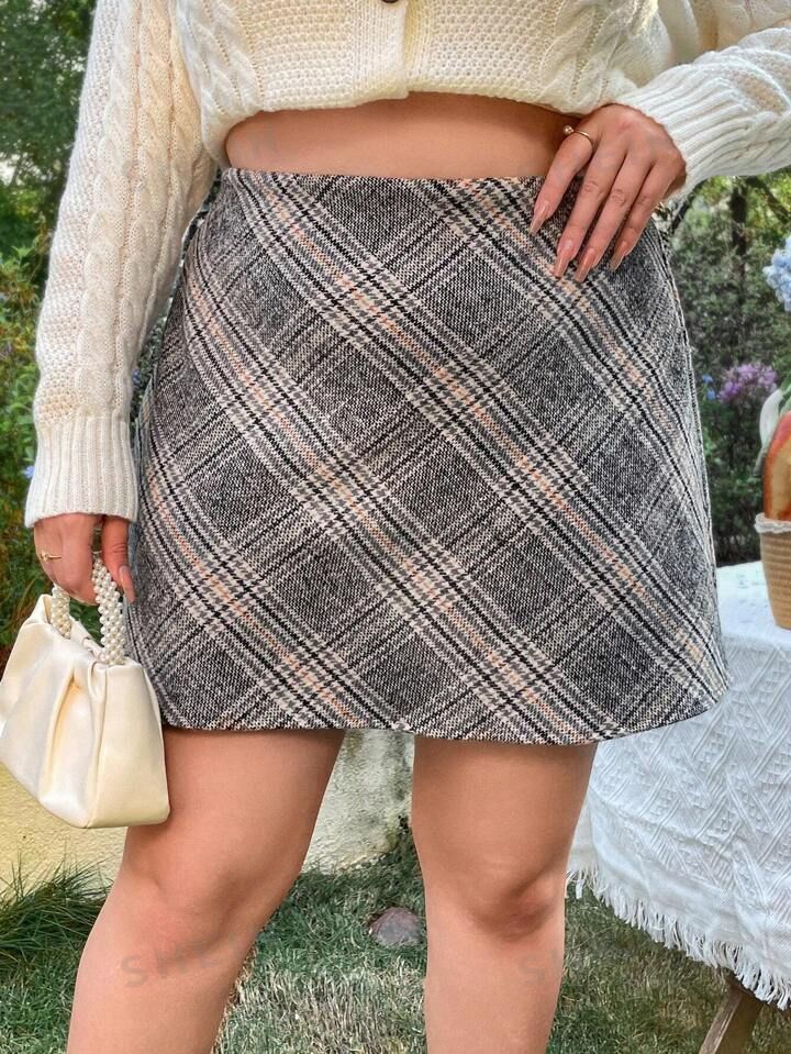 SHEIN Frenchy Women'S Plus Size Grid Pattern Straight Skirt | SHEIN