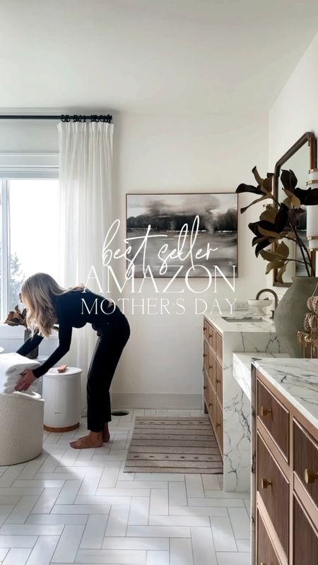 AMAZON Mother’s Day Gift On Sale⁣
⁣
A Towel Warmer is something I NEVER thought I needed or even wanted, but now even Brooklyn won’t take a bath without putting her towel in the warmer first. It’s pretty cute. ⁣
⁣
#amazongadget #amazonmusthave #mothersday #giftguide #modernhome

#LTKhome #LTKGiftGuide #LTKVideo