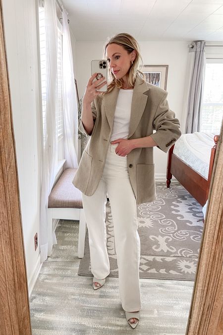 Linen blazer, blazer with tee, white jeans, neutral spring outfit, date night, business casual 

#LTKSeasonal #LTKfindsunder100 #LTKover40