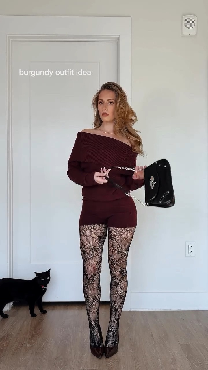 Some cute burgundy outfit ideas ♥️🥀

Everything is on my LTK :) 

#outfitideas #burgundy #winered #winteroutfitideas #winteroutfit