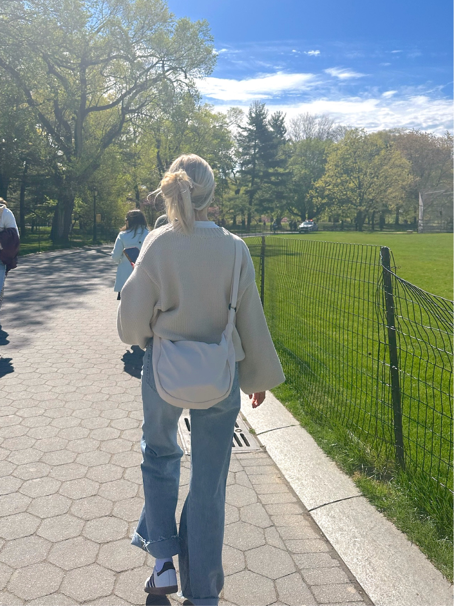 This crossbody hobo bag was a lifesaver for exploring NYC - way more room than a belt bag and cuter, too!

Travel outfit, tourist fashion, New York style, princess Polly, versatile sweater

#LTKtravel #LTKshoecrush #LTKitbag