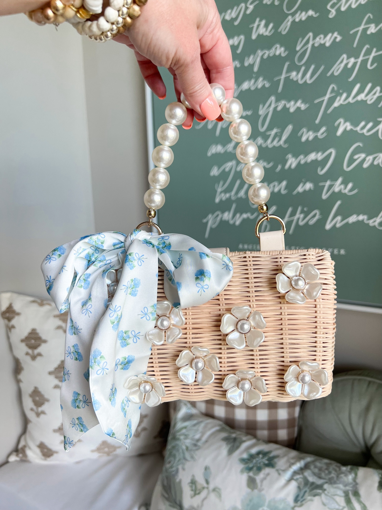 I tied this pretty hydrangea scarf around my purse from @emilyoandbows (scarf is not linkable). Linking this purse though! It’s small but fits my phone, lipstick and a few other little items! 

#LTKStyleTip #LTKItBag