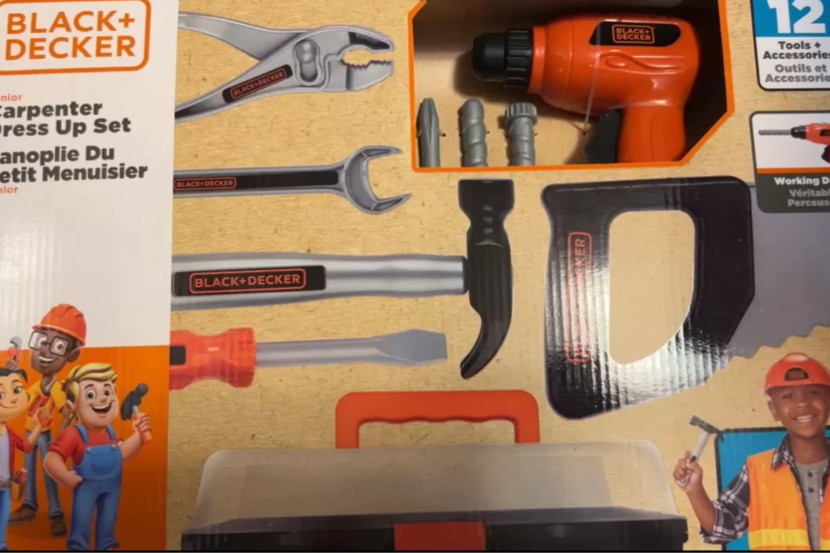 Black And Decker Junior Carpenter Tool Set