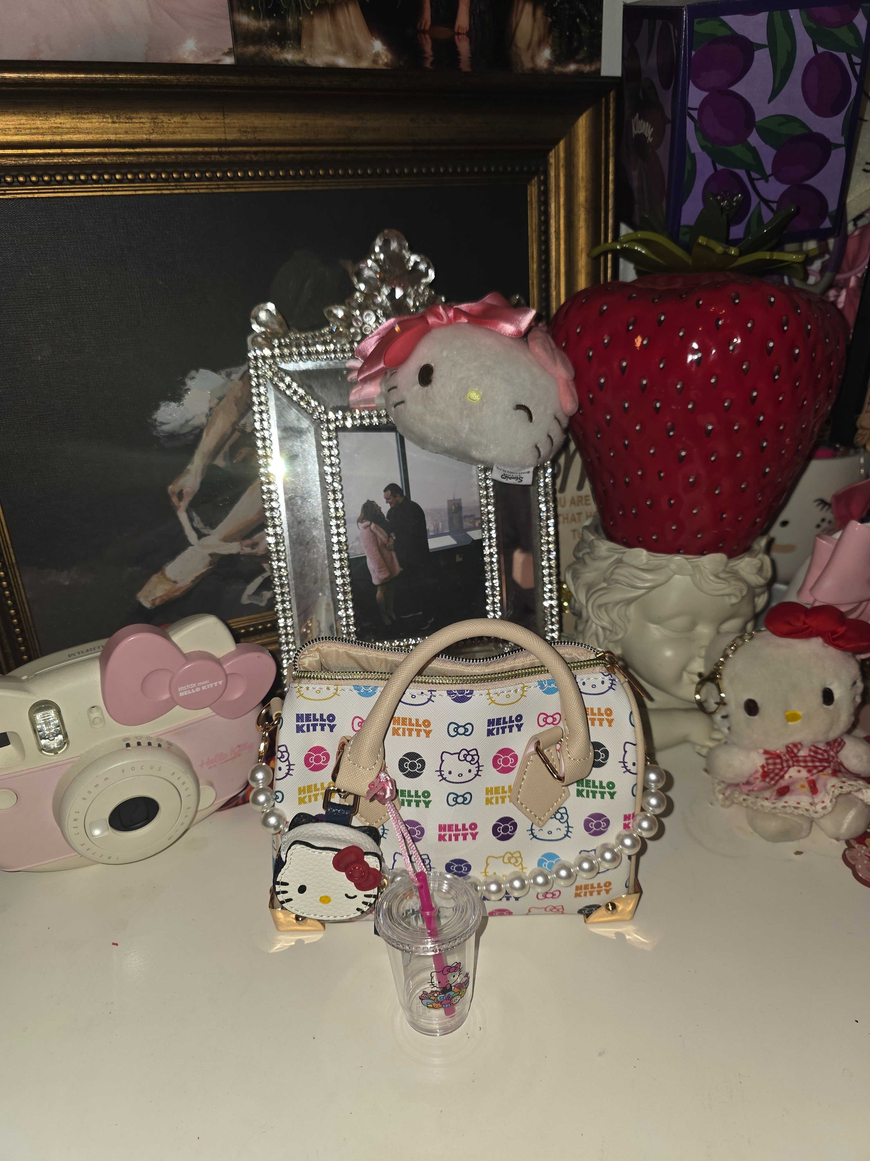 Hello Kitty Purse 🩷✨️

#LTKdayinmylife #LTKootd