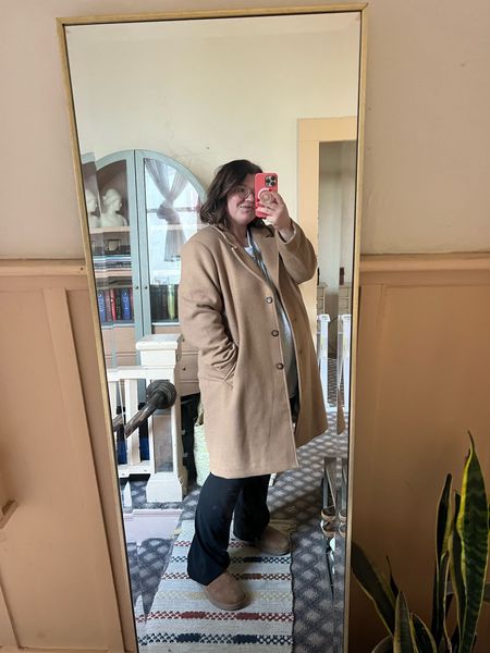 Leveling up my comfy clothes with this dad coat from Abercrombie. Such an easy way to take an outfit from drab to chic! Wearing mine in size XL petite. Currently on sale! Paired with my comfy bootcut leggings and oversized top from aerie. 

#LTKsalealert #LTKSeasonal #LTKmidsize