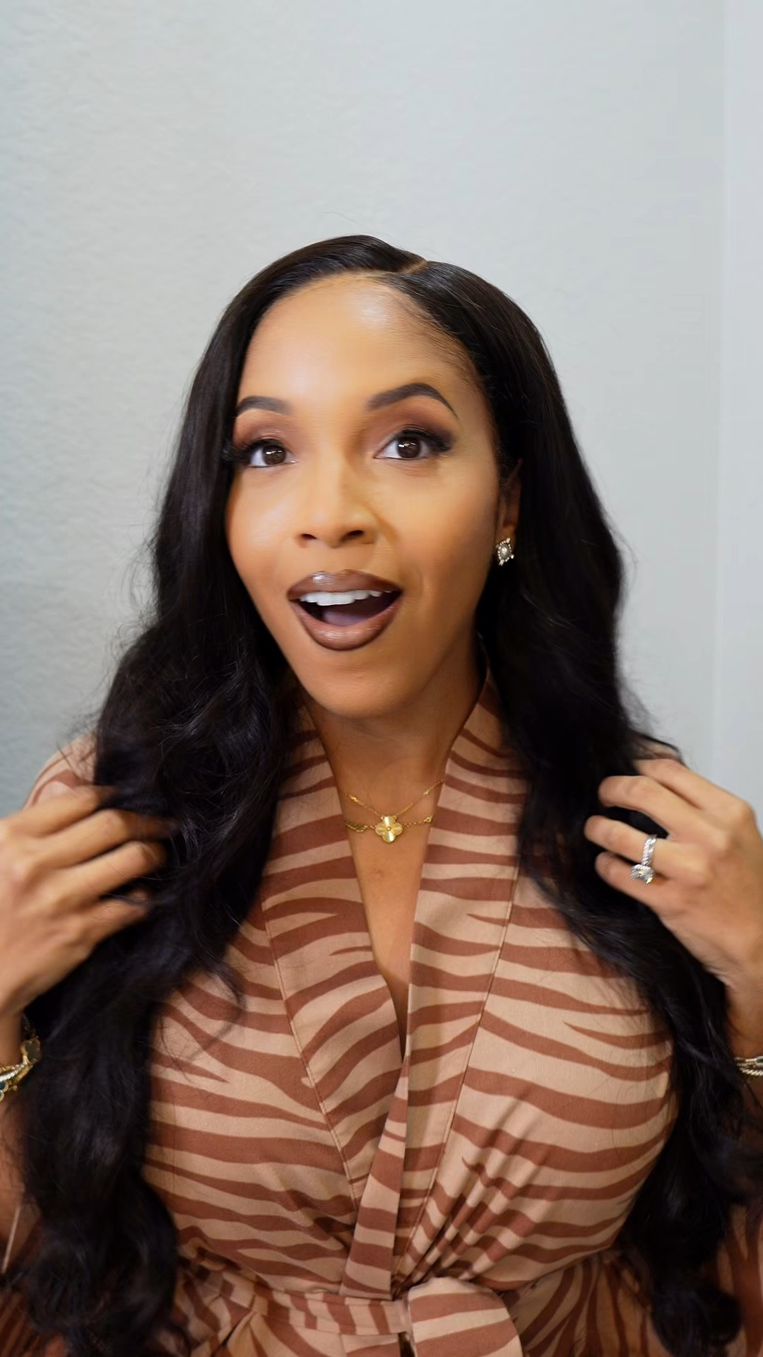 The best “throw on & go” wig everrrr

#LTKselfcare #LTKBeauty #LTKmomlife