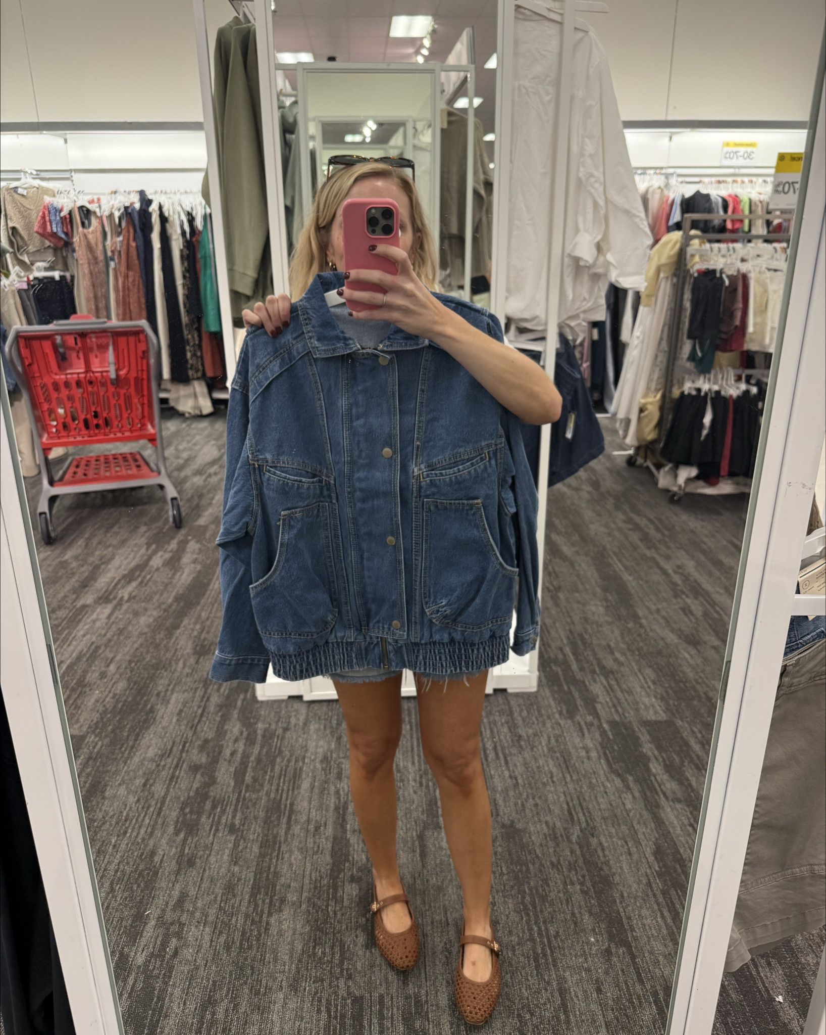 Okay lovee this denim jacket from Target & I know it’s supposed to be an oversized-type fit, but petite girlies, this is the XS so heads up it is V oversized.

Could still be super cute and styled many ways (with a mini skirt, white tee and flats or loafers) or simply with leggings, sneaks and a hat.

*For reference, I’m 5’2”. 

#LTKFindsUnder50 #LTKSeasonal #LTKStyleTip