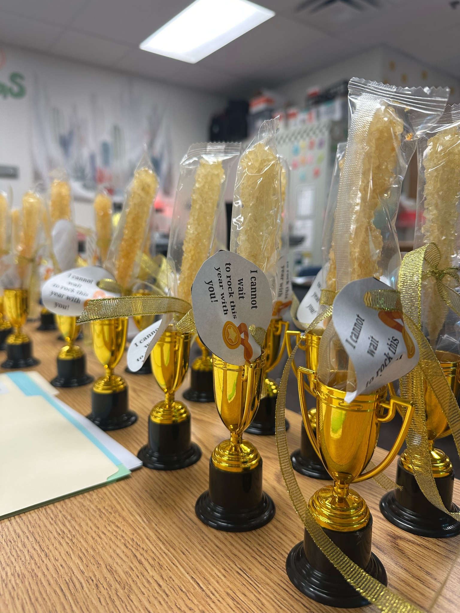 Go for the gold is our theme this year! Gave these cutie little prizes out at open house! 

Kindergarten teacher // teacher // student gifts