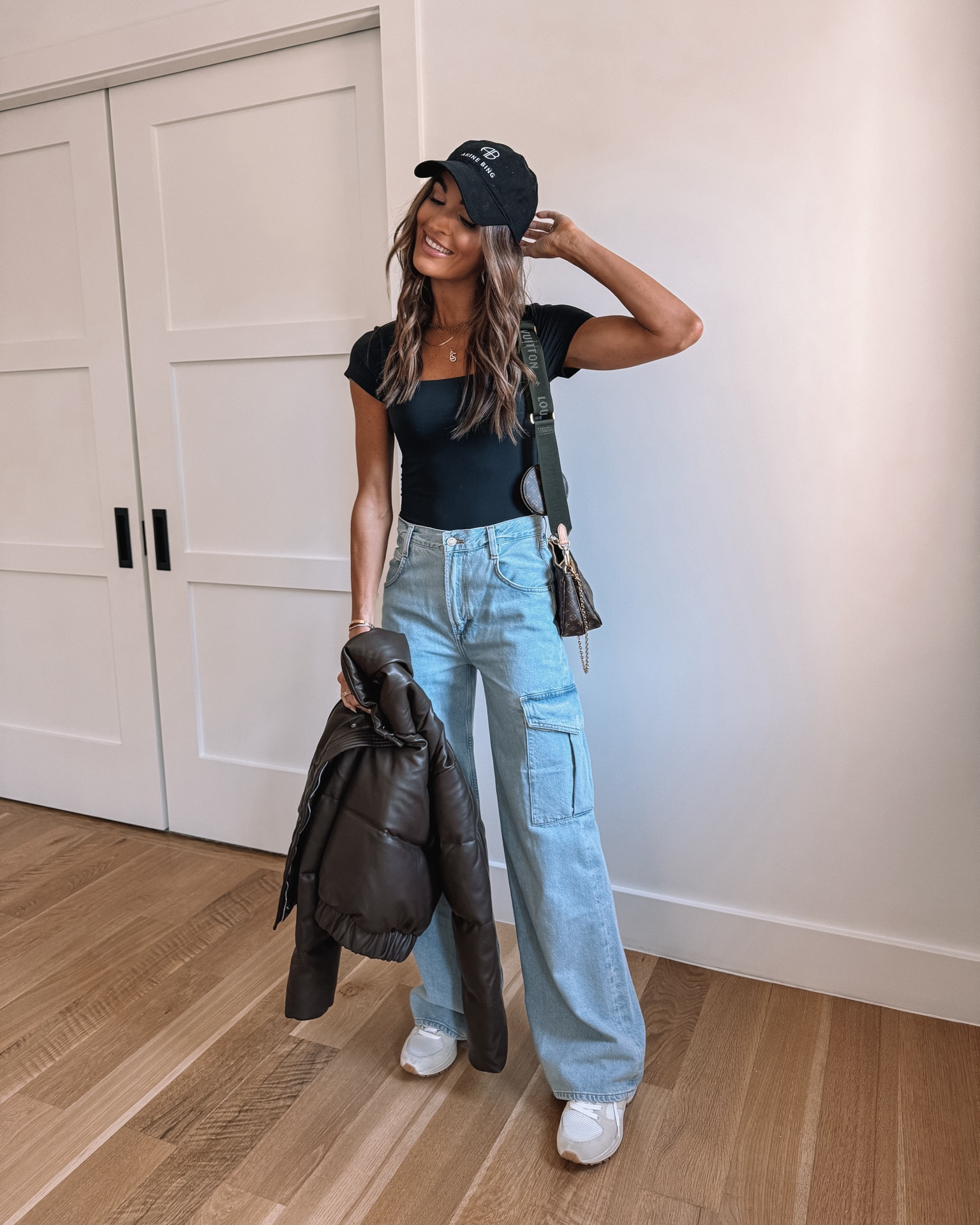 i am SHOOK how much i love these cargo jeans!! fit tts and they are SO COMFY!

#LTKstyletip