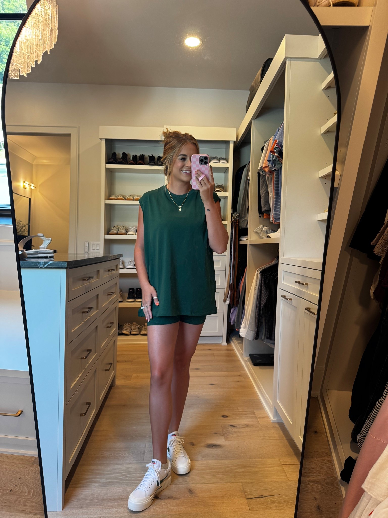 set from Amazon 🫶🏻 wearing a medium but could have done a small! 

#LTKStyleTip #LTKFindsUnder50 #LTKActive