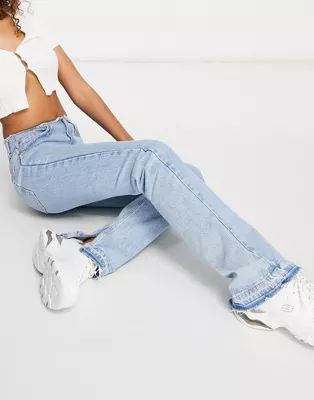 Pull&Bear – Jeans mit geradem Bein und offenkantigem Bund in Blau | ASOS (Global)