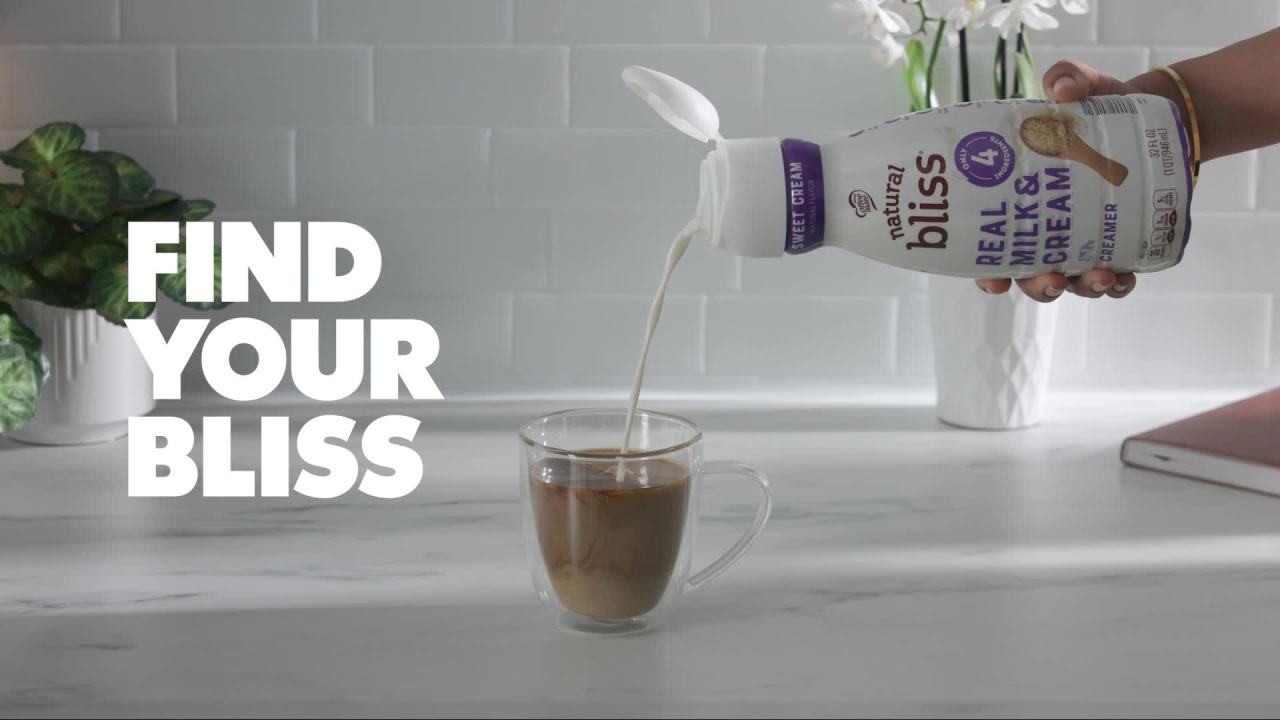 Coffee mate Natural Bliss Pistachio All Natural Liquid Coffee Creamer, 32 fl oz Bottle | Walmart (US)