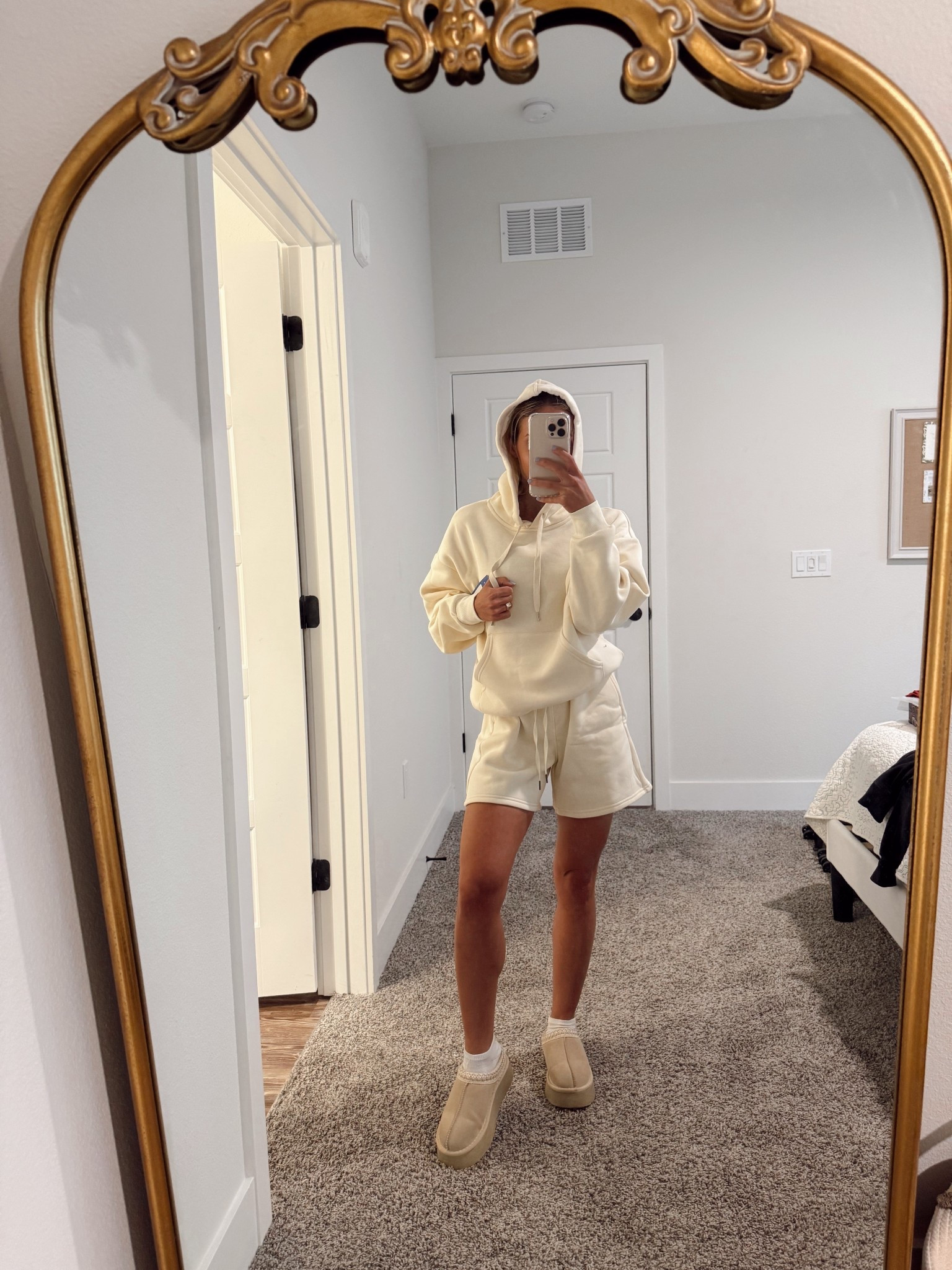 Sweat set 
Wearing XS

20% off code “Ansley"

Athluna, sweatshirts, sweat set, fall set

#LTKFindsUnder100 #LTKTravel #LTKStyleTip