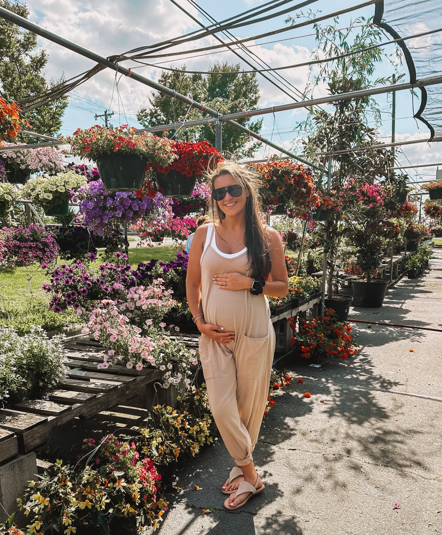 My go to weekend outfit! Bump friendly🔆

#LTKsalealert #LTKbaby #LTKitbag