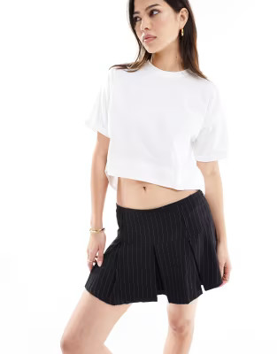Scalpers asymmetric wave t-shirt in white | ASOS (Global)