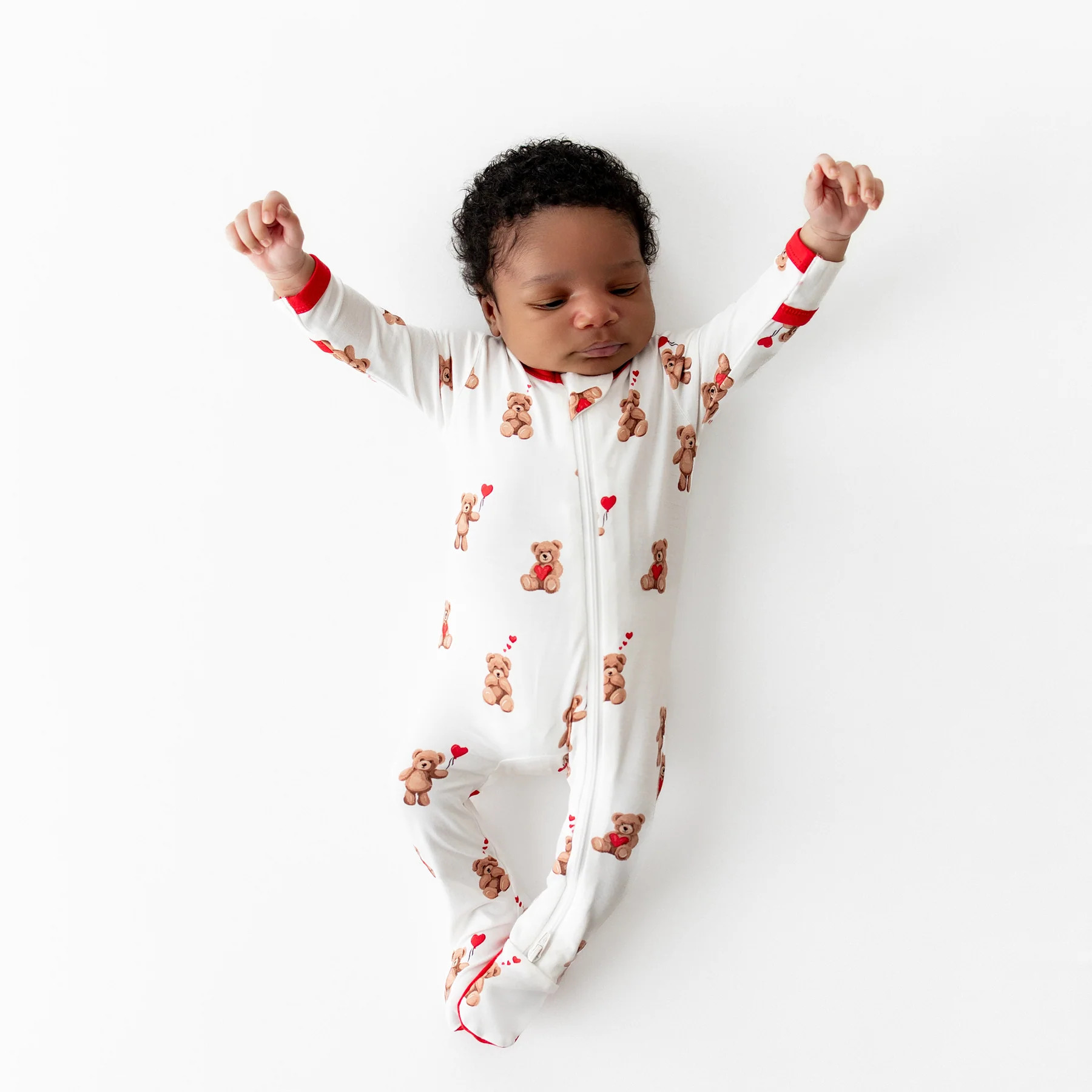 Zippered Footie in Bear Hearts | Kyte Baby