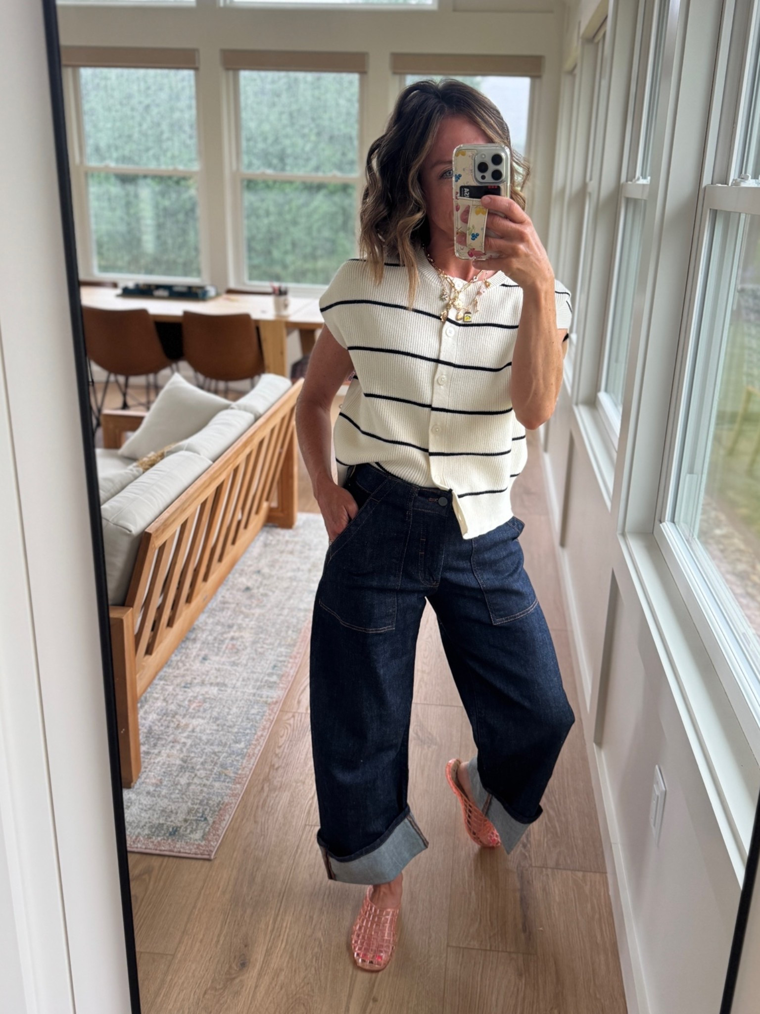 Jeans: 24 (size down one) 
Top: Xs 
Shoes fit TTS