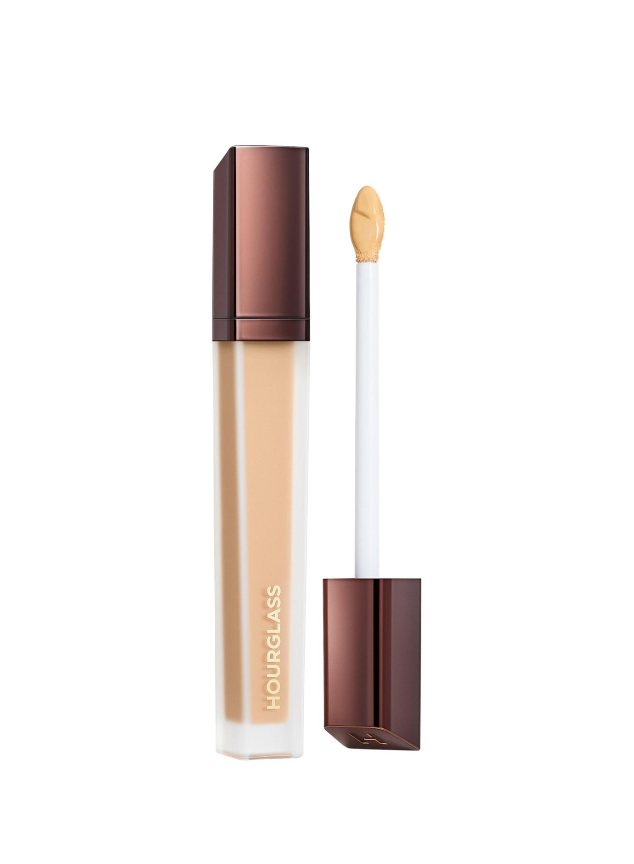 What it is: A full-coverage, weightless, and waterproof concealer with microspherical powders that blurs and brightens for up to 16 hours of skin perfection.
 
Coverage: Full
 
Finish: Natural
 
Formulation: Liquid
 
Skin Type: Normal, Dry, Combination, and Oily
 
Ingredient Callouts: Free of sulfates SLS and SLES, parabens, phthalates, mineral oil, and contains less than one percent of synthetic fragrances. This product is also vegan and cruelty-free.
 
What Else You Need to Know: This crease-resistant, light-reflecting liquid concealer blends seamlessly into skin and diffuses the look of pores and fine lines. The highly pigmented formula evens skin tone to conceal the appearance of dark circles, blemishes, and other imperfections for a smooth, natural, and airbrushed finish.


#LTKBeauty #LTKmorningroutine #LTKselfcare