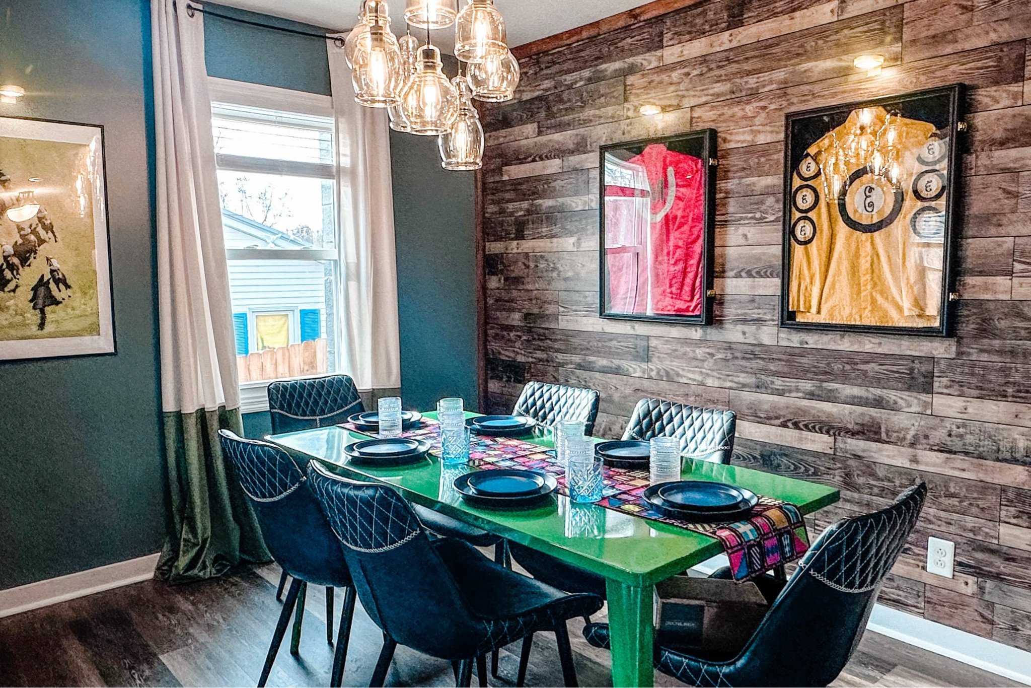 Because dining rooms can be colorful, right?! 

#LTKHome