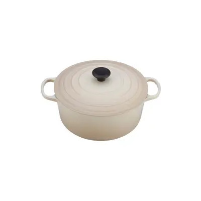Le Creuset Signature 4.5-Quart Round Enamel Cast Iron Dutch Oven in White Marble at Nordstrom | Nordstrom