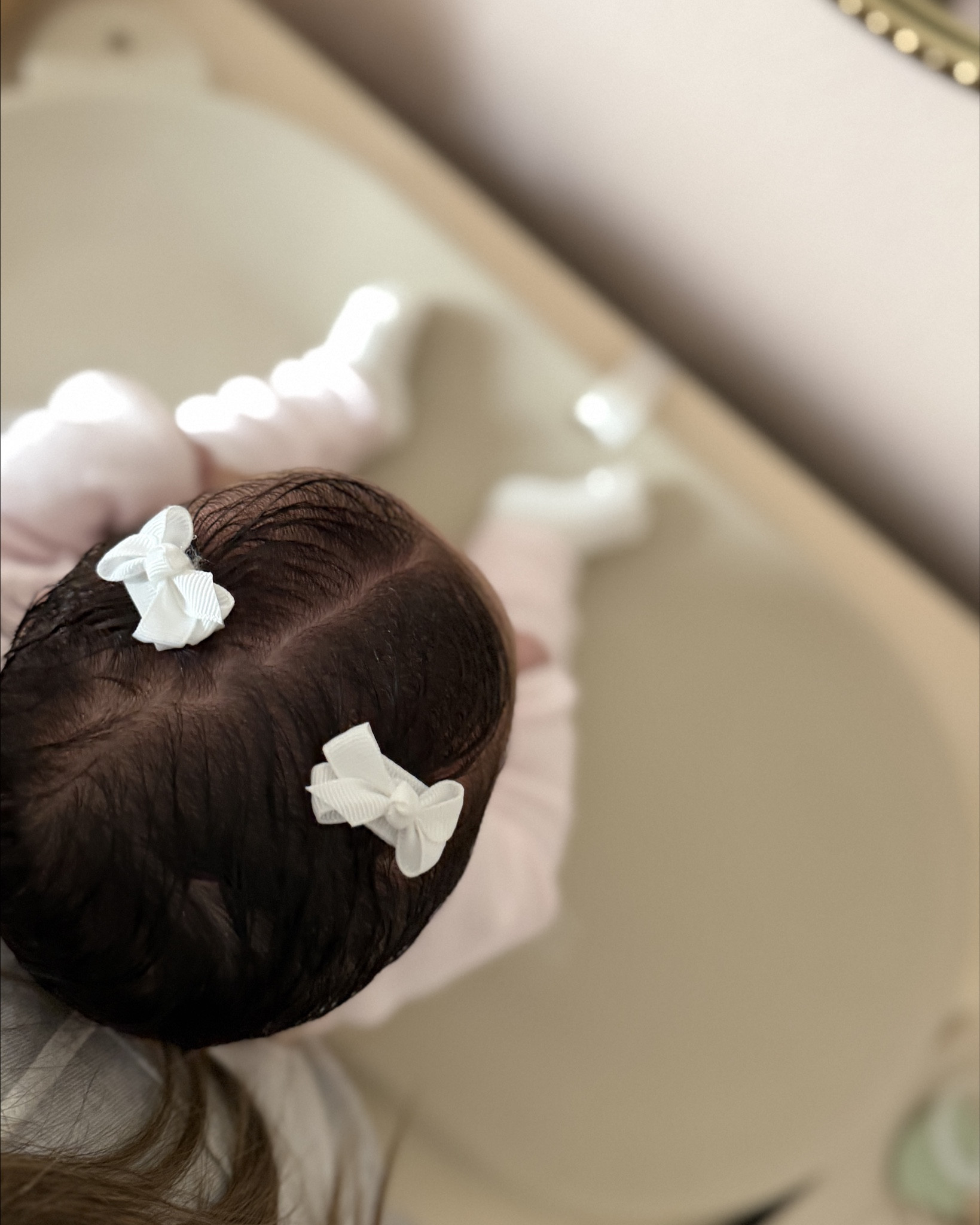 what I use to style my 2 month olds hair 🤍🎀