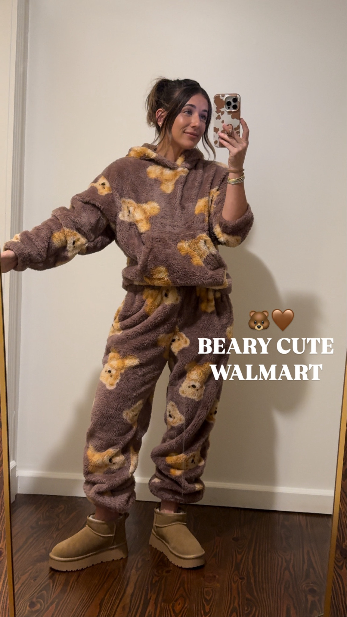 Cozy bear lounge set
I went up a size for a baggy fit
Wearing size small top
Size medium bottoms

@walmartfashion @walmart #walmartfashion #walmartpartner

#LTKFindsUnder50 #LTKFindsUnder100 #LTKSaleAlert