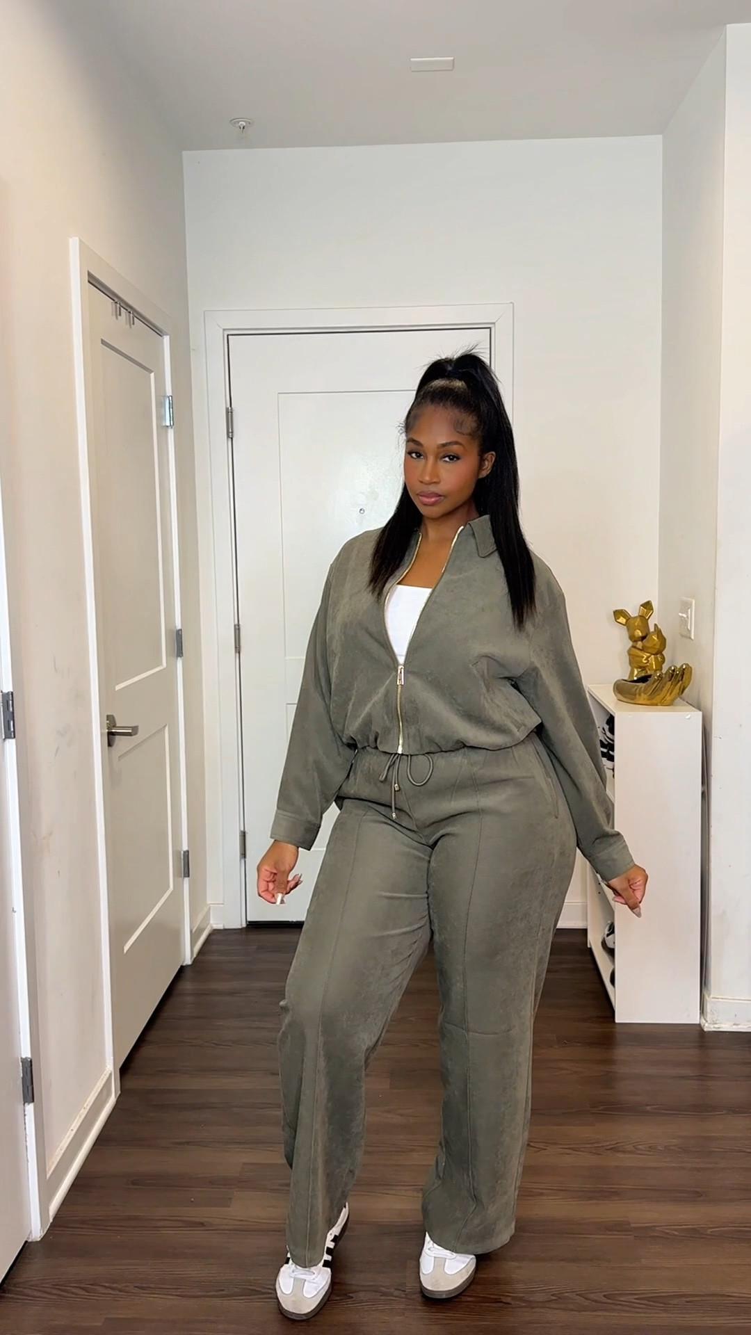 My new uniform for running errands 🤍
Set is from Zara!

#LTKootd