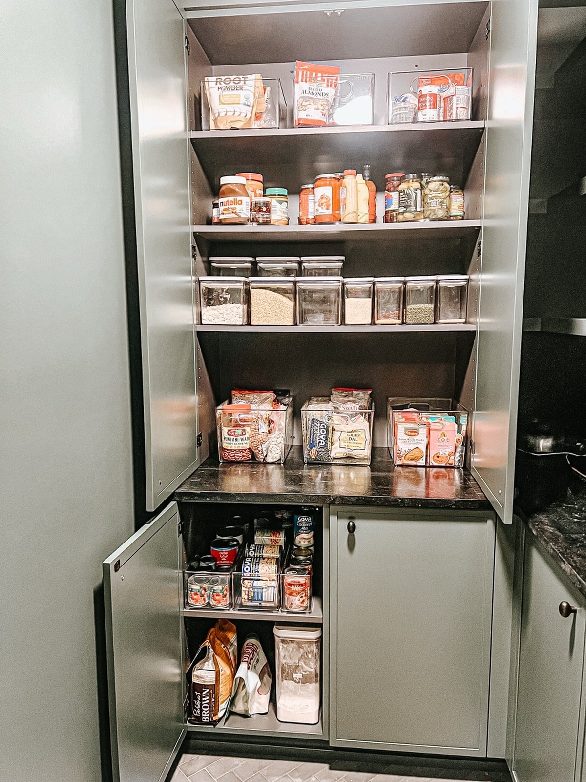 We recently moved one of our long-time clients back into their newly renovated home, and it’s safe to say it was nothing short of gorgeous and the perfect start to a new chapter 🤍

Whether you’re preparing to move out, decluttering before renovations or moving back in after, consider using our team to make the process easy from start to finish!



#LTKHome