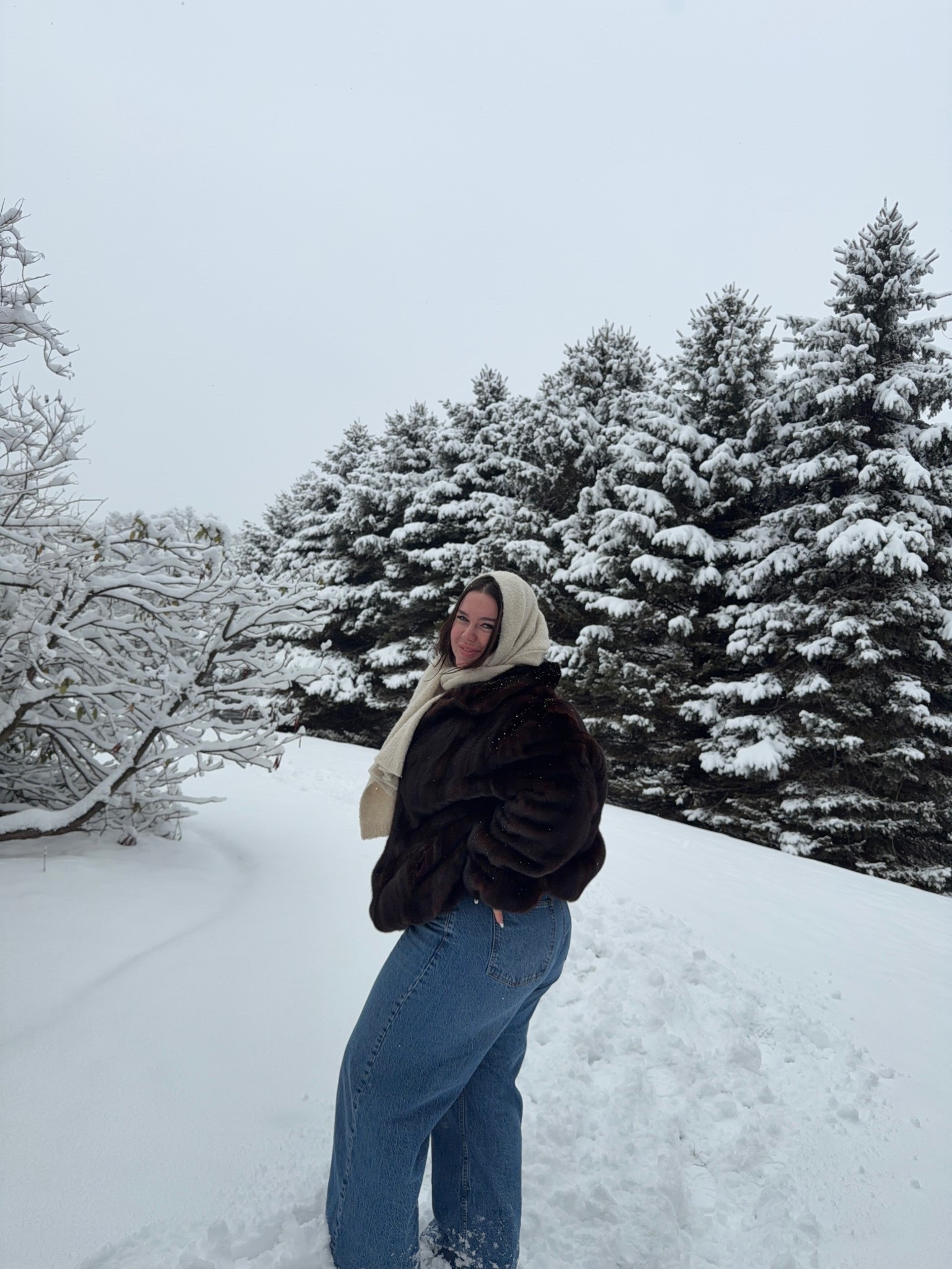 my favvvvv jeans & the rest of this snow day fit xo 

#LTKSeasonal #LTKdayinmylife #LTKFindsUnder100