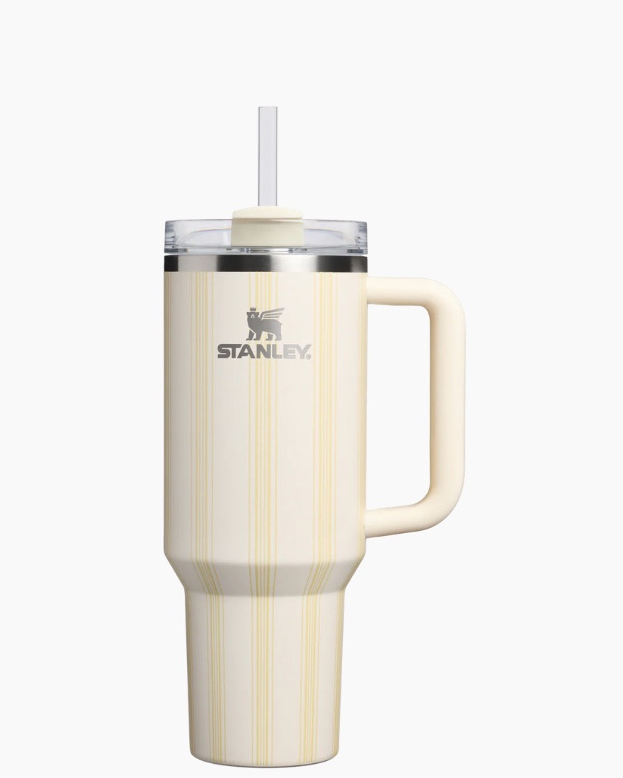 @stanley On SALE! Sip your way to hydration this summer ☀️💦