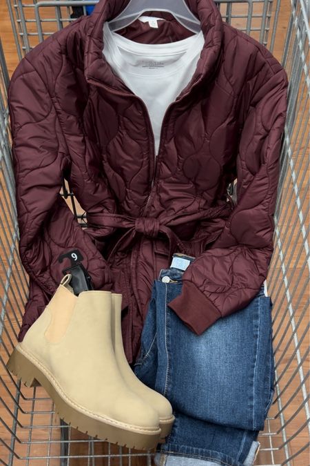 This New Englander loves this quilted barn coat! Great color. Less boxy than last year’s thanks to a clever belt. Roomy pockets. I take a small in this. #walmartfashion 

#LTKunder50 #LTKunder100 #LTKstyletip