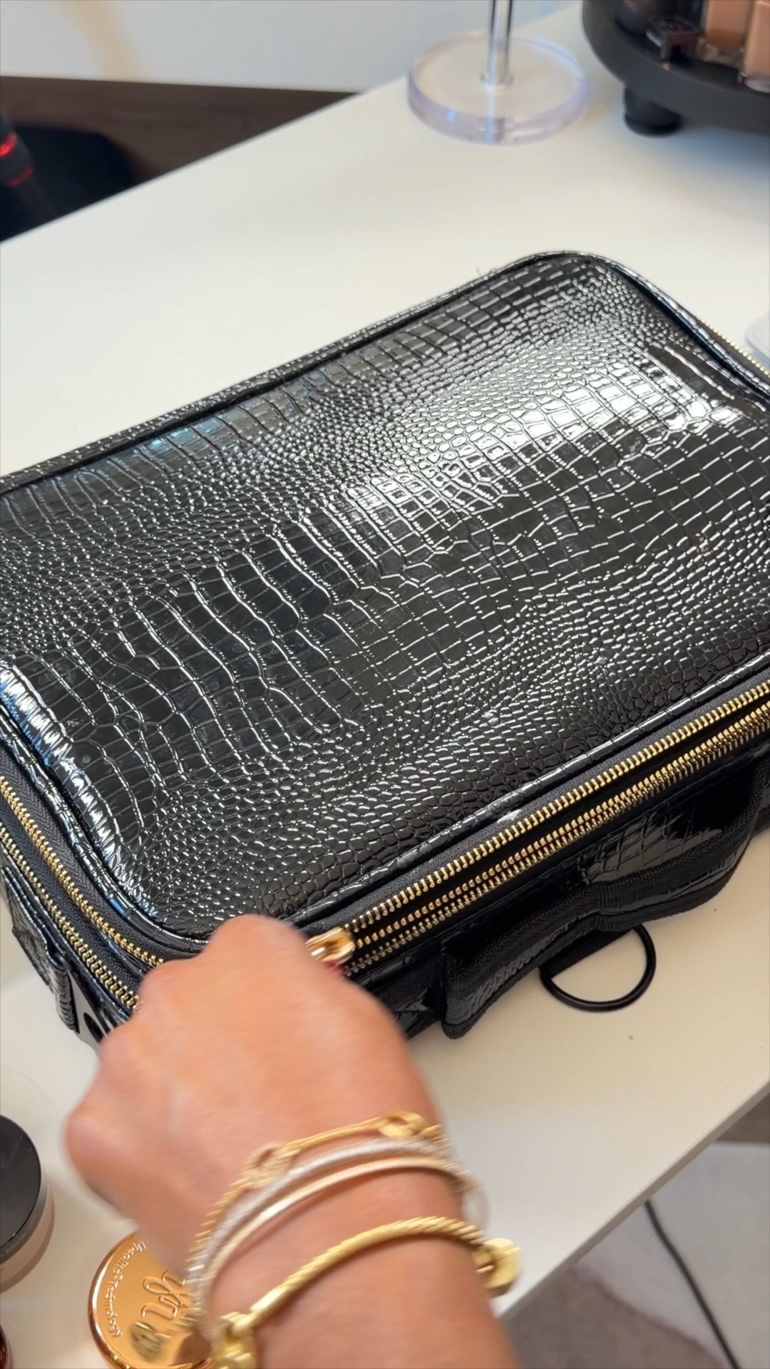 What's in my makeup bag  