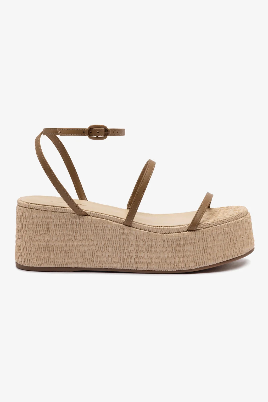 Gio Flatform Sandal In Natural Raffia and Hazelnut Trimming | Larroude