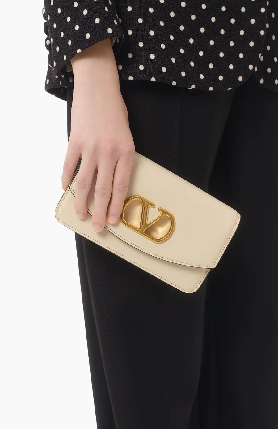 Major luxury markdowns are happening now at Saks Fifth Avenue ✨🤍 Enjoy up to 50% OFF designer dresses, handbags, shoes, jeans, tops, and so many fashion favorites. Perfect time to grab those wishlist items before they're gone. The best designer finds never stay in stock for long! 🛍️💕#DesignerSale #SaksFifthAvenue #LuxuryFashionSale #DesignerDeals #LuxuryFinds #DesignerDresses #FashionLover #DesignerShoes #BagAddict #LuxuryStyle #DenimCollection #FashionSale #LuxuryWardrobe #StyleGuide #ClosetEssentials #RetailTherapy #FashionInspo #DesignerShopping #LuxuryBrands #ChicOutfits #OOTDInspiration #StyleObsessed #LuxuryForLess #FashionMustHaves #SaleShopping #TrendyLooks #DesignerCloset #LuxuryAccessories #ShopAndSave #FashionFinds

#LTKSeasonal #LTKU #LTKSaleAlert